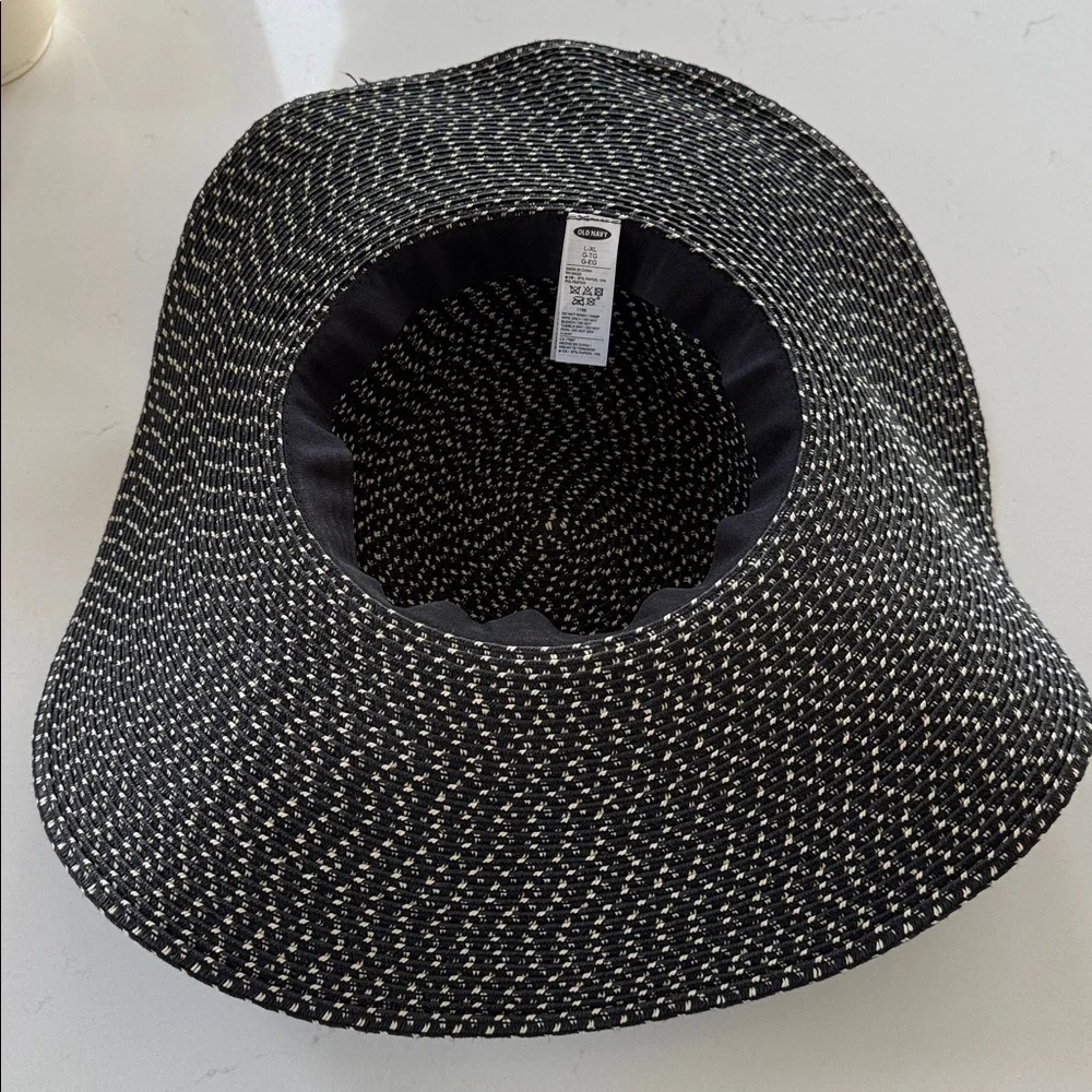 Old Navy chic woven